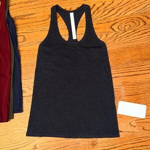 Lululemon tank top NWT size 2